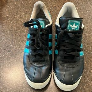 Adidas Samoa men’s 8.5 black and teal